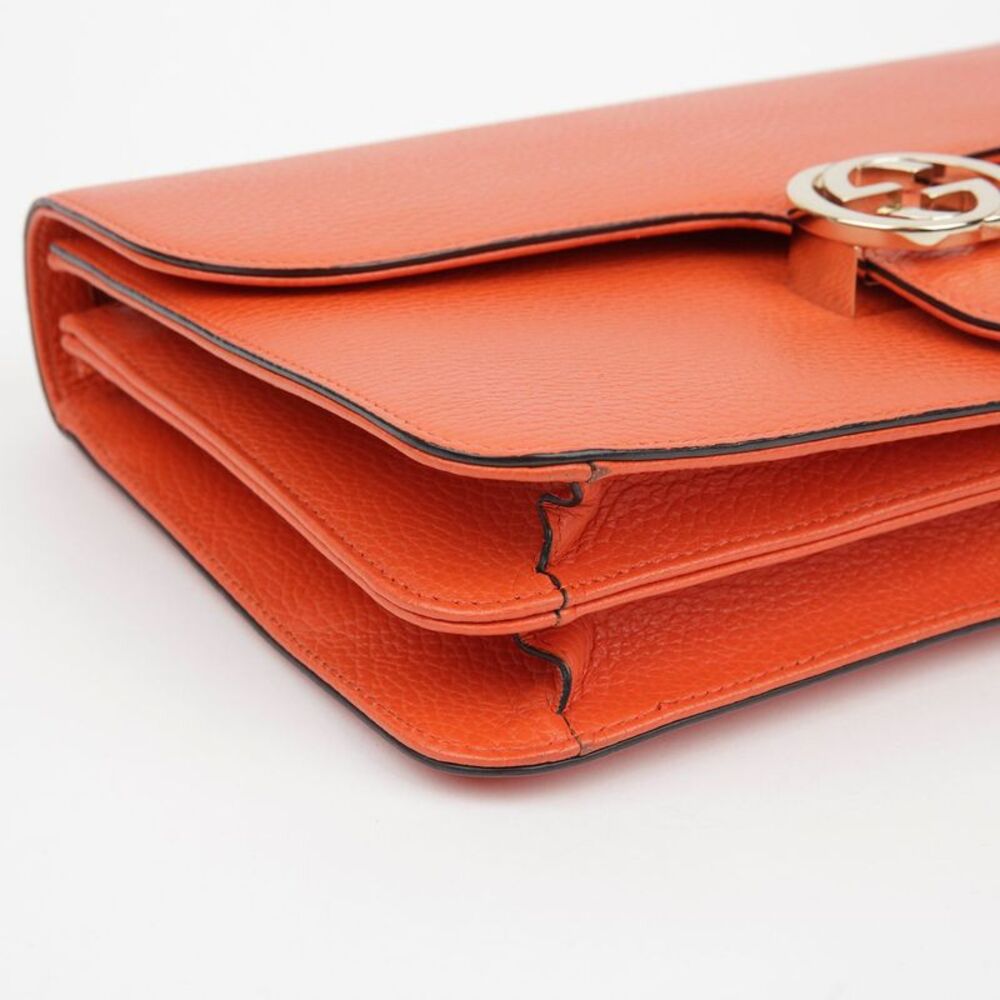 Interlocking Medium Chain Shoulder Bag - image 8